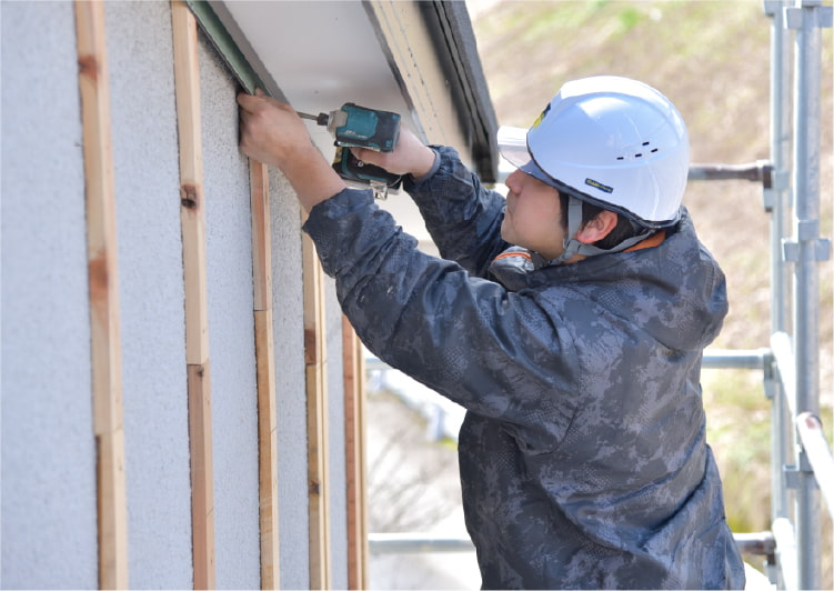 作業を行う施工スタッフ